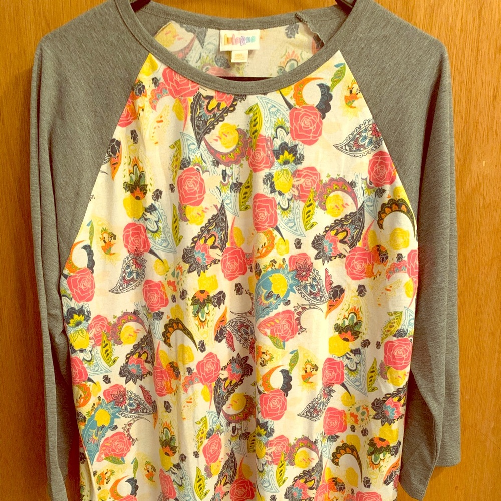 Lularoe Randy Tee
